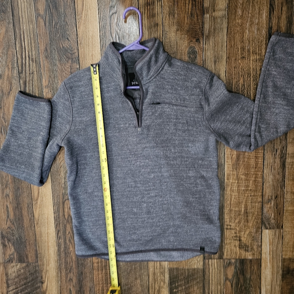 Prana Women's 1/4 Zip Fleece Pullover. Size L. - Picture 3 of 11